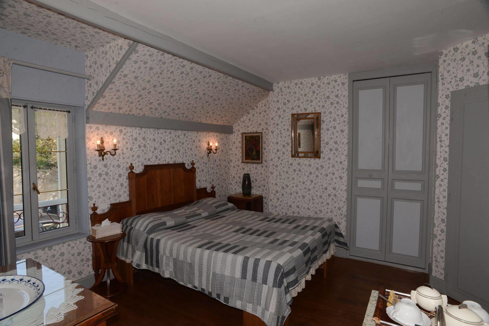 Affittacamere La Closerie De Fronsac 3*